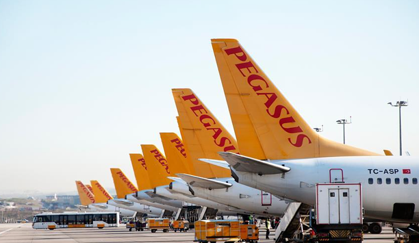 Pegasus Airlines продлила отмену рейсов из России