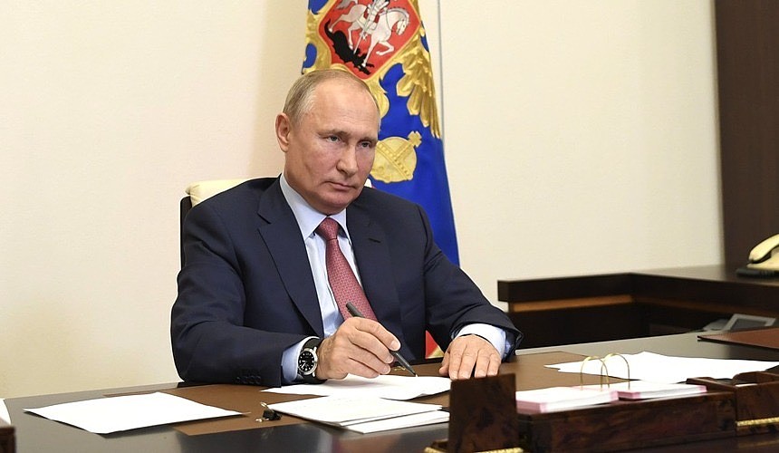 Владимир Путин предложил обсудить открытие заграницы для российских туристов