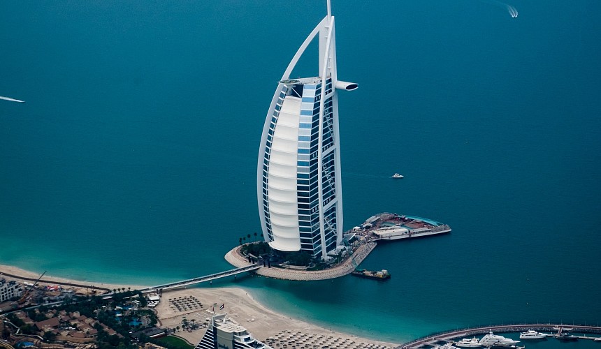 Utair предложил сибирякам слетать в лето