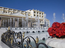 Mardan Palace накормит по-своему