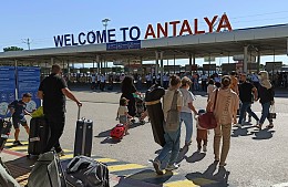 Турция может ужесточить антиковидные меры для российских туристов