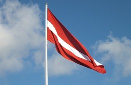 Латвия готовится принимать туристов из России по ПЦР-тесту с марта