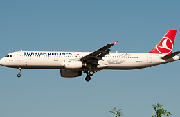 Туристов пересаживают на Turkish Airlines с рейсов Southwind