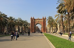 Испания продлила запрет на въезд с целью туризма для неграждан ЕС